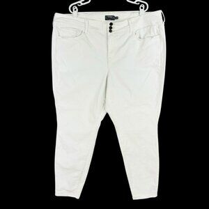 Torrid Women's Stretch Super Soft White Jeggings‎ Size 24R High Rise Zip/Button
